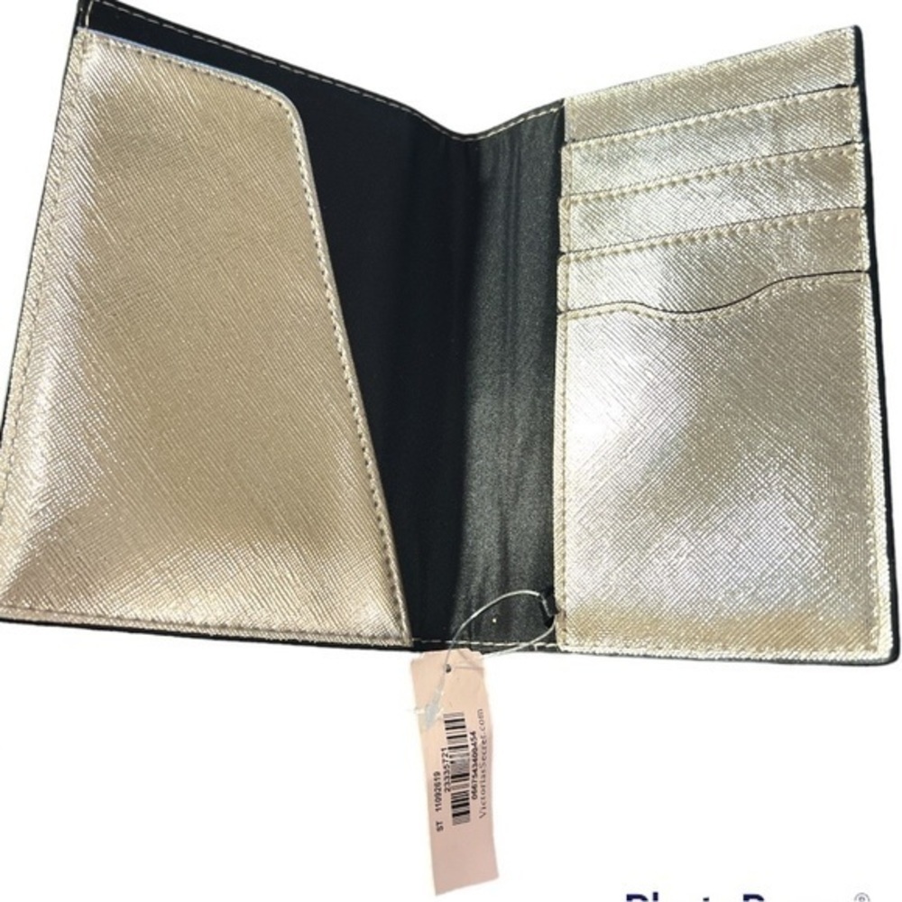 ▶️ Victoria's Secret ◀️ Gold passport holder - Picture 2 of 10